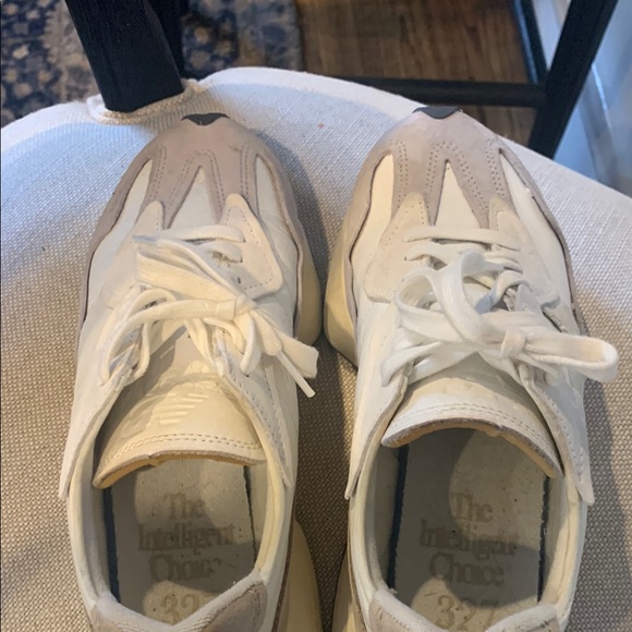 New Balance White and Taupe Sneakers - Picture 7 of 7